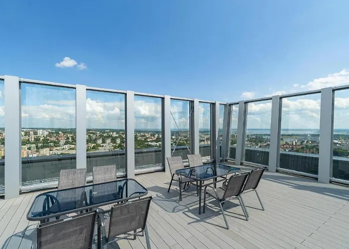 Hanza Tower Energyapart 아파트 *